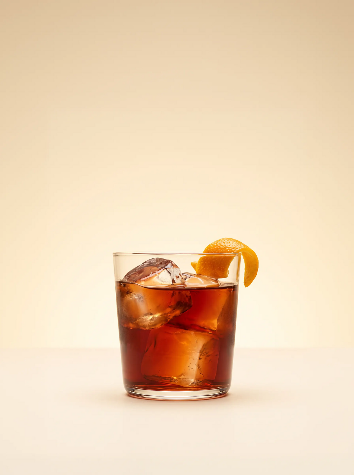 FORA Negroni — cocktail aged in Rioja barrels — lifestyle
