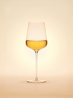 Los Vinos Bonitos Albillo Real Kintsugi — Vino de microparcela de Gredos — lifestyle