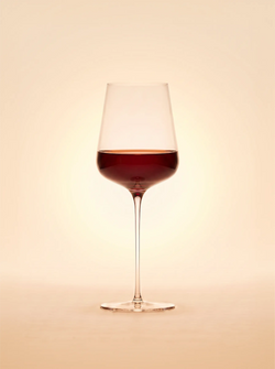 Los Vinos Bonitos Garnacha Tame-Nuri — Vino de microparcela de Gredos — lifestyle